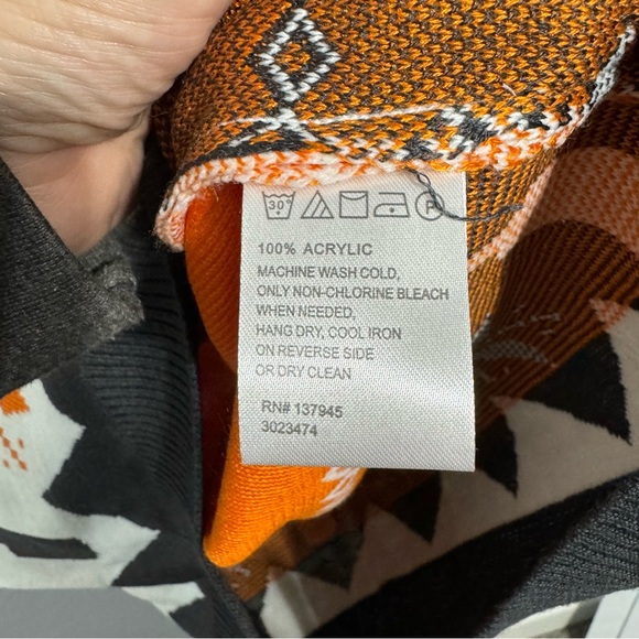 NWT Tipsy Elves Reyka Vidka sweater large - Picture 5 of 7